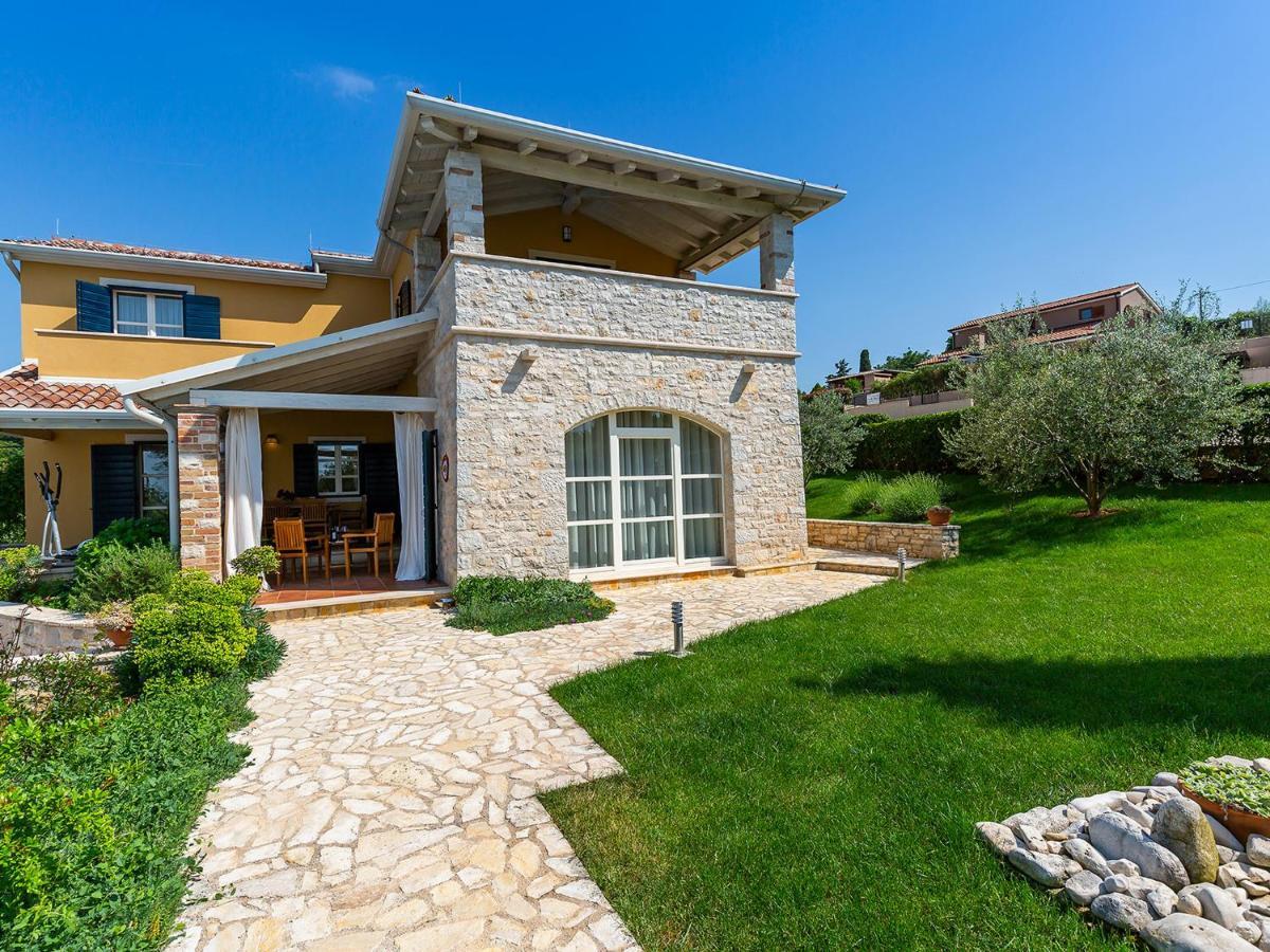 Villa Salvea With Heated Pool Montižana Eksteriør billede
